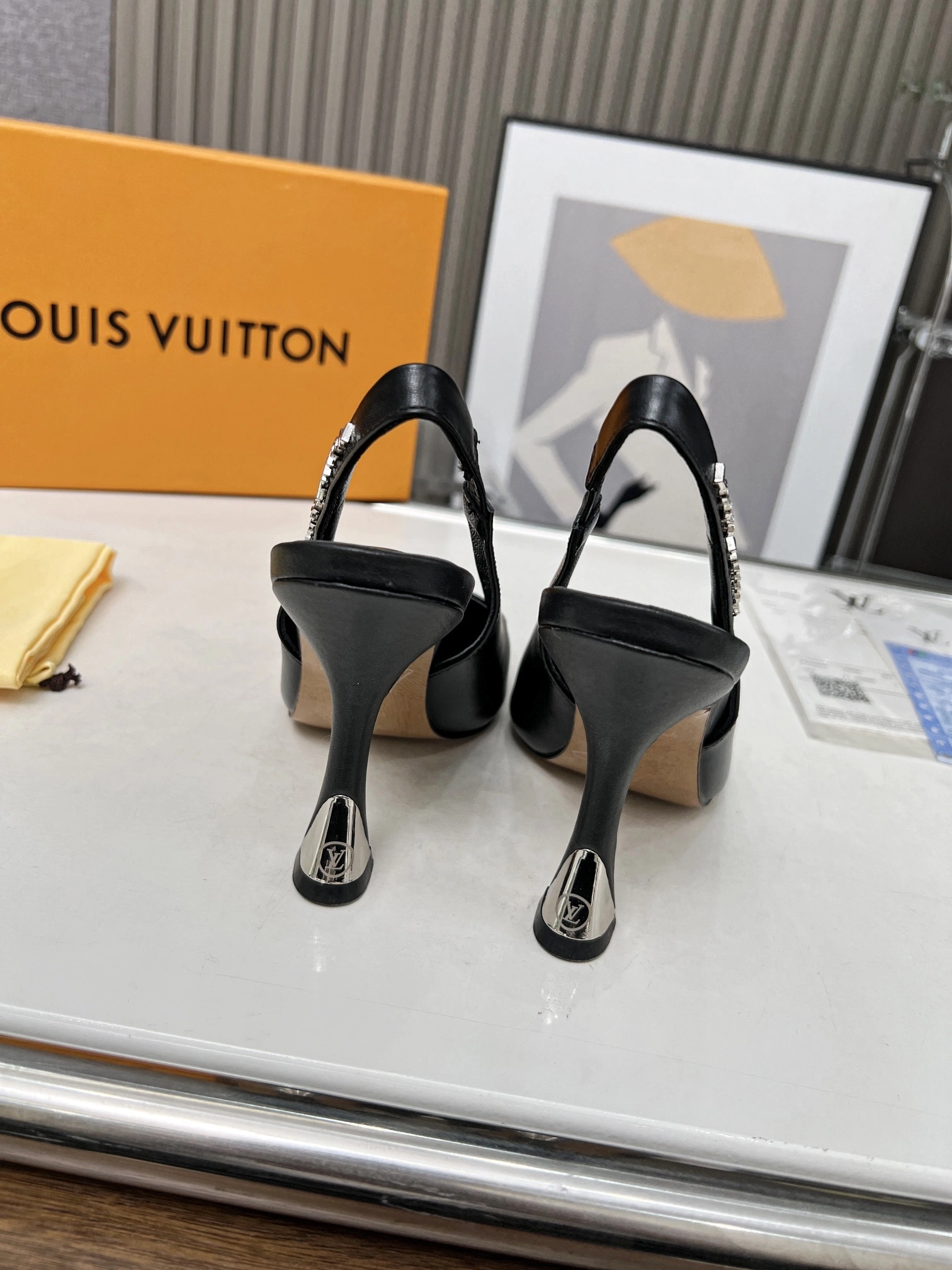 COCO-- 8V 1AB1DW Calfskin sheepskin Heel height：9.5CM item:E-X158C1803
